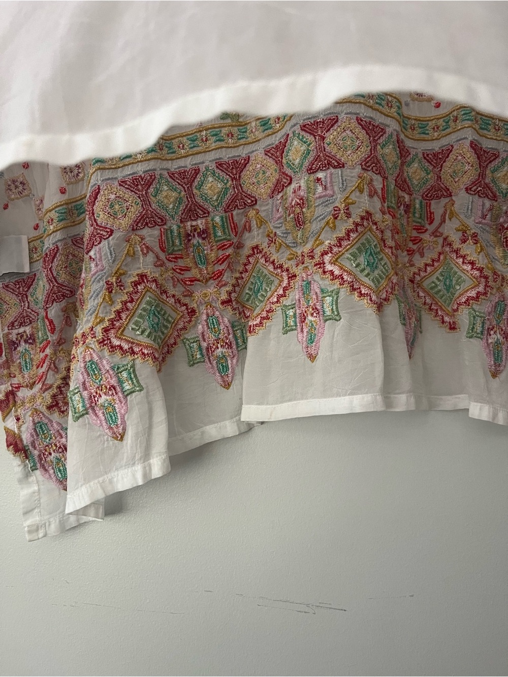 Johnny Was White sandra, Floral Multicolor Embroidered Tunic Sz L , shear white - Picture 11 of 11
